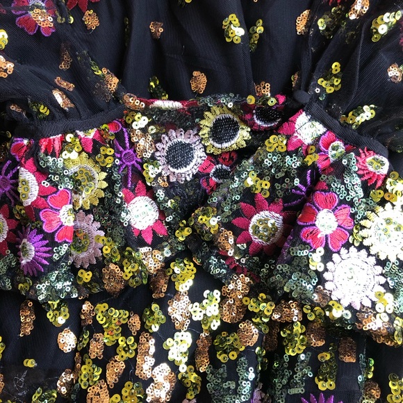 Lovers & Friends x REVOLVE Kensington Dress. Size XS - Picture 11 of 16